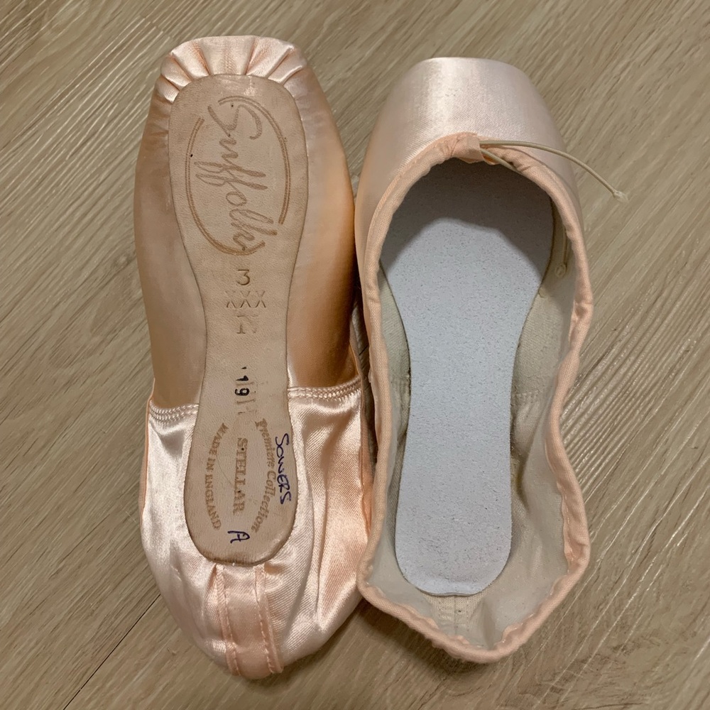 Suffolk Pointe Shoes 3 XXXN, Custom